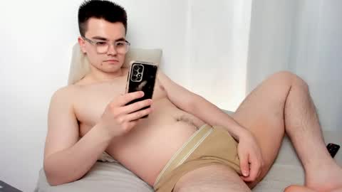 Hey there Im Jame online show from 04/15/26, 03:46