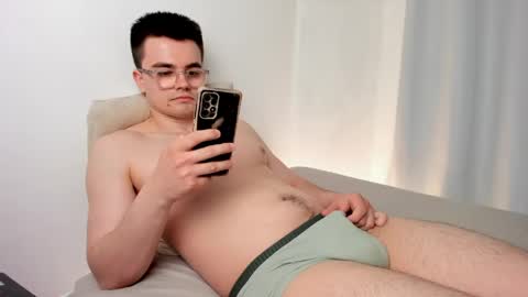 Hey there Im Jame online show from 04/15/26, 06:37