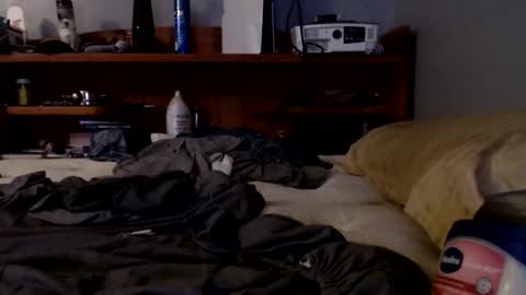 what you in too online show from 10/02/25, 10:00