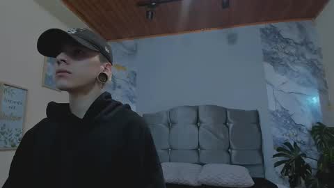 james_adamss_ online show from 02/25/26, 11:42