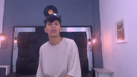 Snapshot of james_and_kenet chatting on 03/02/26, 12:01 James y Kenet online show from 03/02/26, 12:01