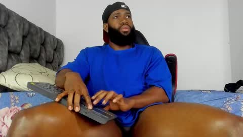 Snapshot of james_bbcmuscle chatting on 09/27/25, 11:37 James BBC online show from 09/27/25, 11:37