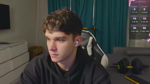 James online show from 10/28/25, 09:39