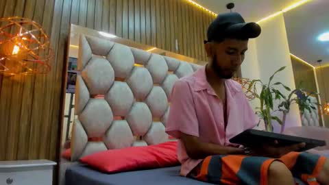 James Walsh online show from 02/01/26, 07:56