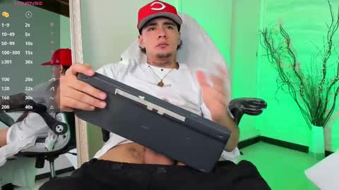 Snapshot of jamesdekker chatting on 09/13/25, 08:41 jamesdekker online show from 09/13/25, 08:41