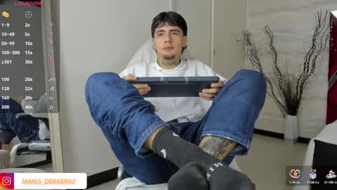 Snapshot of jamesdekker chatting on 09/30/25, 08:25 jamesdekker online show from 09/30/25, 08:25