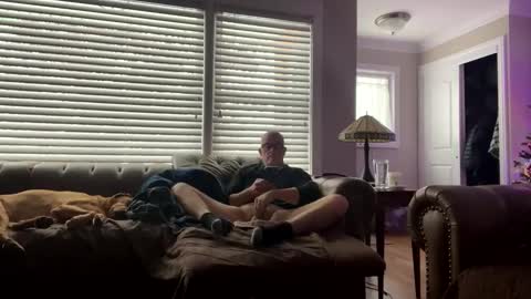 jamesjoyce52 online show from 11/30/25, 07:40