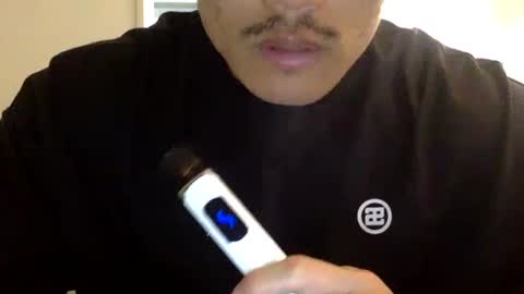 Snapshot of jamesmo820913 chatting on 03/11/25, 04:32 jamesmo820913 online show from 03/11/25, 04:32