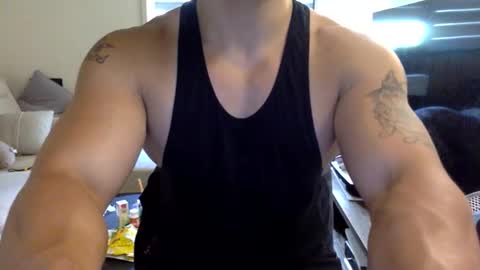 Snapshot of jamesmo820913 chatting on 10/03/25, 04:53 jamesmo820913 online show from 10/03/25, 04:53