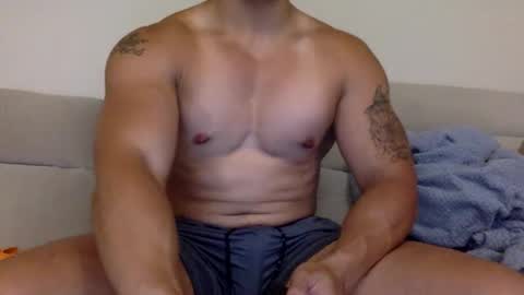 Snapshot of jamesmo820913 chatting on 10/12/25, 01:43 jamesmo820913 online show from 10/12/25, 01:43