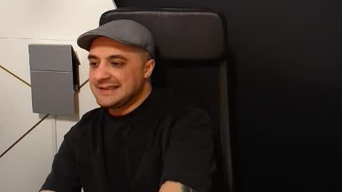 JamesMyers online show from 10/28/25, 05:44