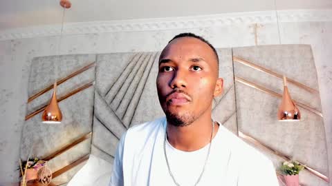 Snapshot of jamesparck chatting on 01/14/25, 03:04 James online show from 01/14/25, 03:04