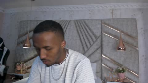 Snapshot of jamesparck chatting on 01/16/25, 12:09 James online show from 01/16/25, 12:09