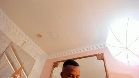 Snapshot of jamesparck chatting on 01/27/25, 06:20 James online show from 01/27/25, 06:20