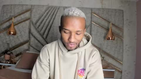 Snapshot of jamesparck chatting on 02/12/25, 12:22 James online show from 02/12/25, 12:22