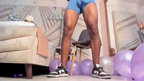 Snapshot of jamesparck chatting on 02/17/25, 03:20 James online show from 02/17/25, 03:20