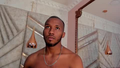 Snapshot of jamesparck chatting on 03/06/25, 07:10 James online show from 03/06/25, 07:10