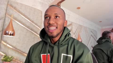 Snapshot of jamesparck chatting on 03/12/25, 03:07 James online show from 03/12/25, 03:07