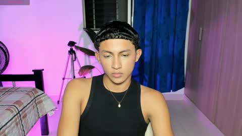 Snapshot of jamess_blanco chatting on 11/13/25, 12:09 jamess_blanco online show from 11/13/25, 12:09