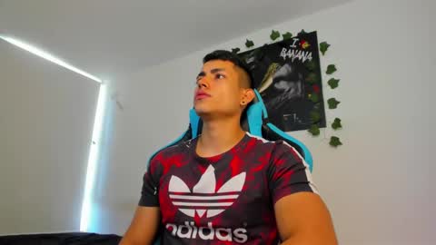 Jamess hott online show from 01/11/25, 01:22