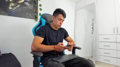 Jamess hott online show from 01/14/25, 01:17