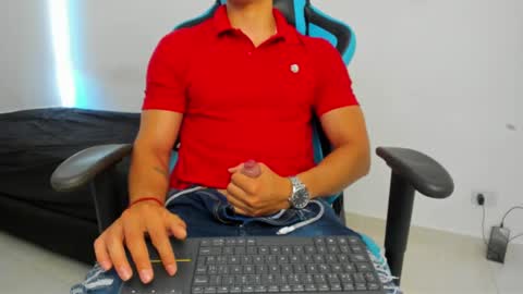 Jamess hott online show from 01/18/25, 01:51