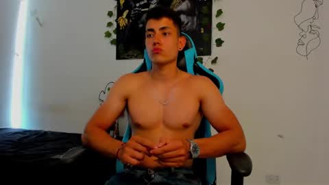 Jamess hott online show from 01/28/25, 05:46