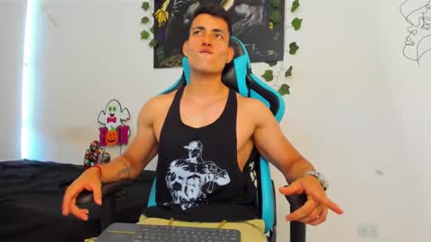 Jamess hott online show from 02/10/25, 09:36