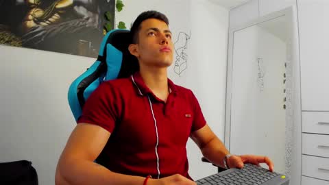 Jamess hott online show from 02/14/25, 01:18