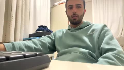 Snapshot of jamessandt chatting on 01/28/25, 05:24 jamessandt online show from 01/28/25, 05:24