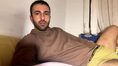 Snapshot of jamessandt chatting on 10/27/25, 07:18 jamessandt online show from 10/27/25, 07:18