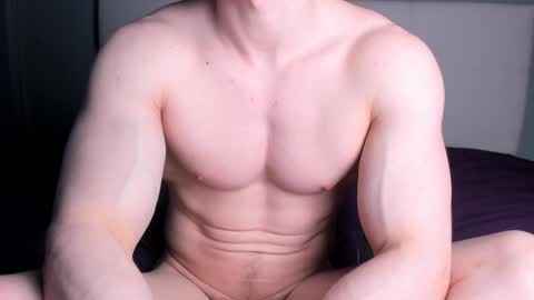 Snapshot of jamesstong chatting on 02/07/25, 10:20 James Strong online show from 02/07/25, 10:20