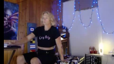 Snapshot of jamiebottoms chatting on 07/20/26, 03:47 Jamie Bottoms online show from 07/20/26, 03:47