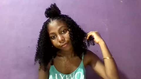 jamila531017 online show from 12/19/25, 08:32