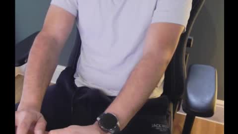 Snapshot of jammyedge chatting on 10/20/25, 07:42 Jammy online show from 10/20/25, 07:42