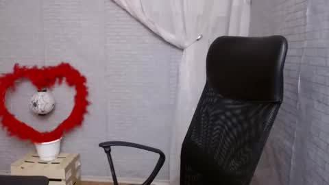 Snapshot of janaloveli chatting on 03/11/25, 09:37 janaloveli online show from 03/11/25, 09:37