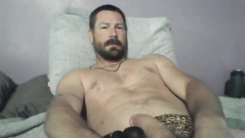 Snapshot of jandjcam chatting on 06/14/26, 01:24 jandjcam online show from 06/14/26, 01:24