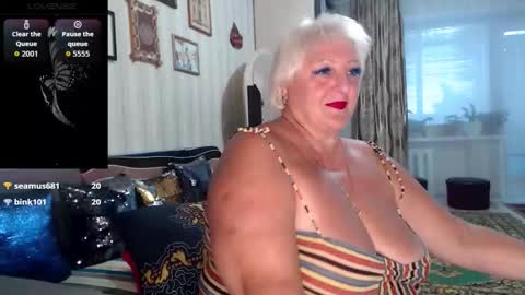 JaneBeech online show from 10/07/25, 02:14