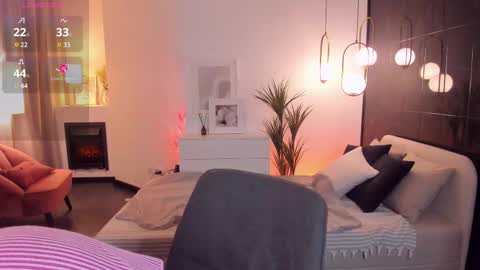 Jane online show from 02/18/25, 12:17