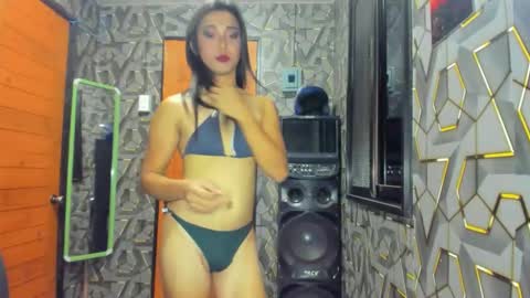 Snapshot of jane_zayerx1005 chatting on 03/22/26, 01:03 jane online show from 03/22/26, 01:03