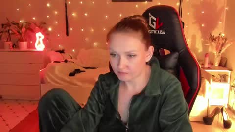 Snapshot of janegrey11 chatting on 02/23/25, 03:56 Jane online show from 02/23/25, 03:56