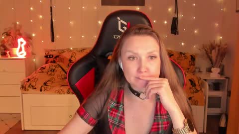 Snapshot of janegrey11 chatting on 09/09/25, 02:22 Jane online show from 09/09/25, 02:22