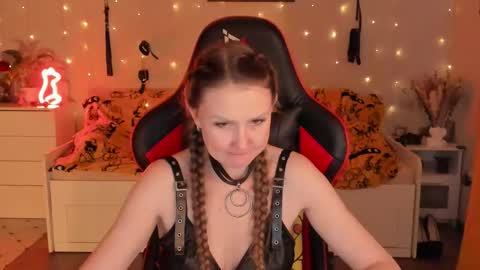 Snapshot of janegrey11 chatting on 09/15/25, 02:50 Jane online show from 09/15/25, 02:50