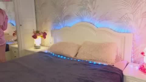 janepuff online show from 11/21/25, 06:34