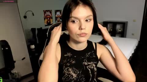 Alexia online show from 05/04/26, 05:58