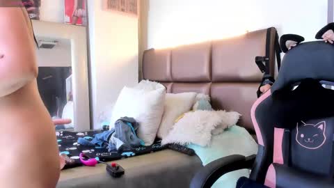 Janette online show from 02/12/25, 06:51