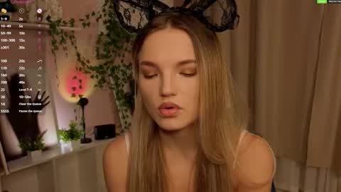 Hi Im Alice and here youll find something online show from 11/30/25, 06:06