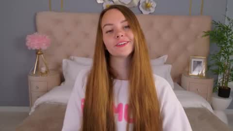 Snapshot of janicejay chatting on 09/23/25, 02:58 Jane online show from 09/23/25, 02:58