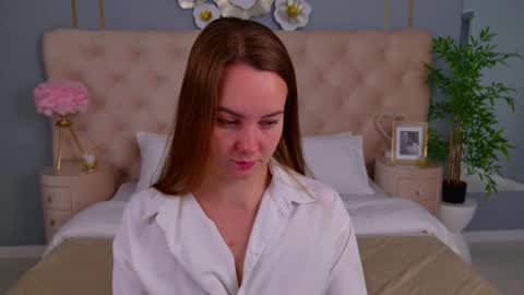 Snapshot of janicejay chatting on 10/21/25, 02:56 Jane online show from 10/21/25, 02:56