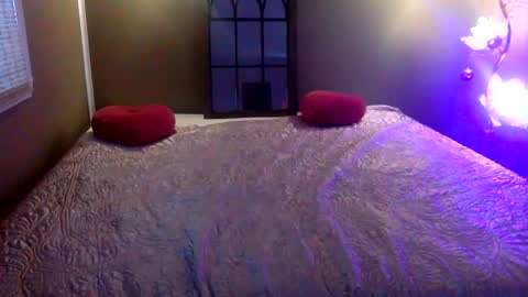 janicepepper online show from 11/21/25, 05:22